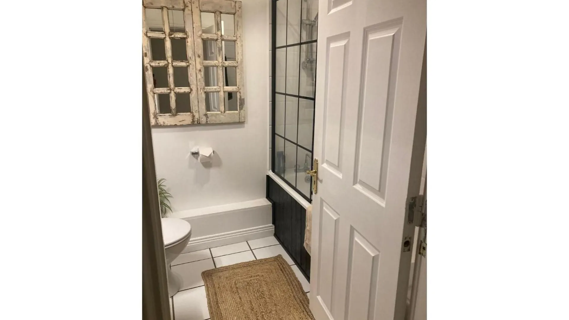 2 Bed City Centre Penthouse With Cathedral Views Apartment Dublin